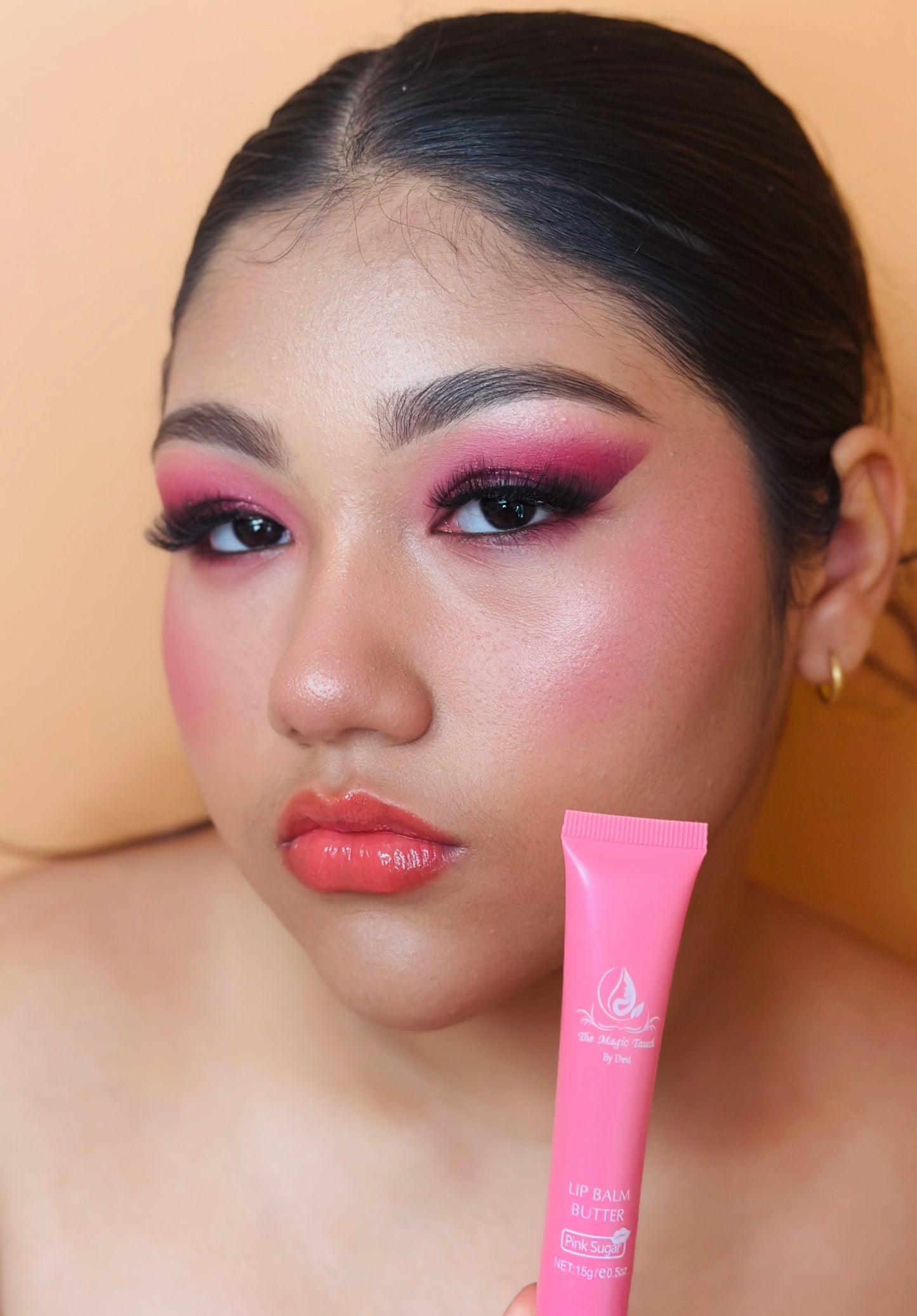 Luxury Lip Balm
Squeeze Tube Hydrating Lip Balm. REDUCE LIP LINES
Deep conditioning to remove dead skin
IMPROVE COMPLEXION
Improve dull lip color from the inside out
HYDRATE AND MOISTURIZE
Effectively improves dry lips and replenishes moisture.