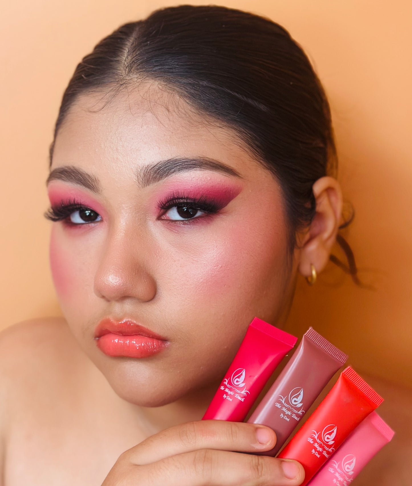 Luxury Lip Balm
Squeeze Tube Hydrating Lip Balm. REDUCE LIP LINES
Deep conditioning to remove dead skin
IMPROVE COMPLEXION
Improve dull lip color from the inside out
HYDRATE AND MOISTURIZE
Effectively improves dry lips and replenishes moisture.